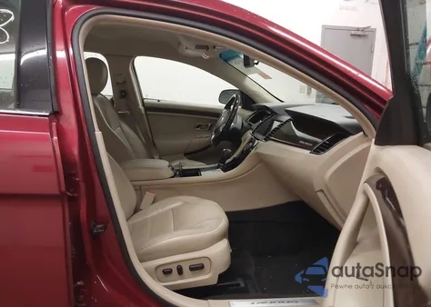 2013 Ford Taurus Limited z USA, uszkodzony, nr VIN 1FAHP2F88DG102401